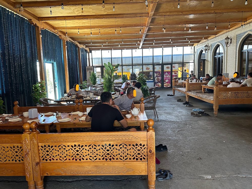 Zahratun Restaurant