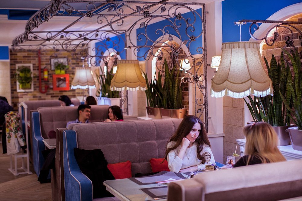Antract Coffee & Bakery