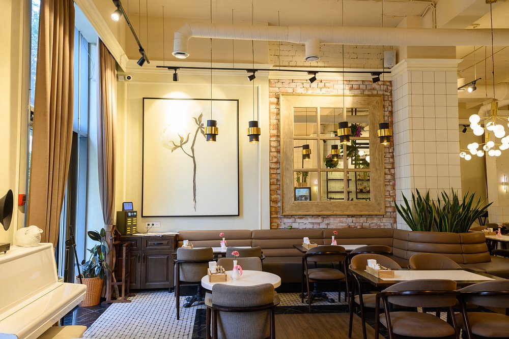 Benedict Cafe