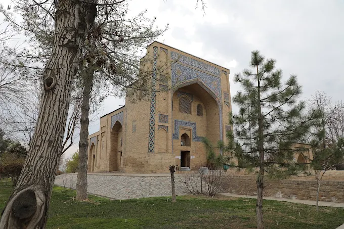 Мавзолей Каффол Шоший