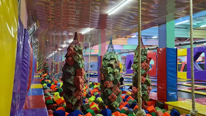 Metagalaxy Trampoline Center